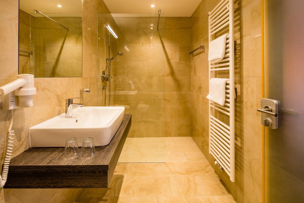 Hotel Traube Bressanone Room photo